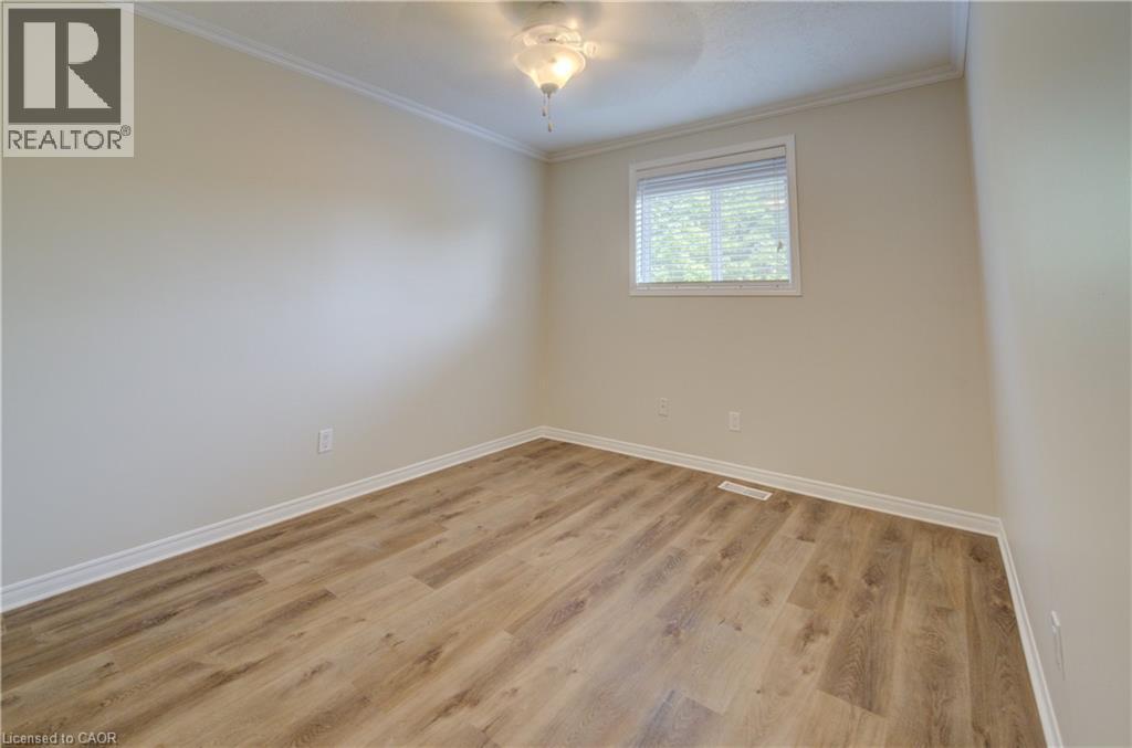 636 Inglis Falls Place, Waterloo, Ontario  N2V 2L4 - Photo 15 - 40803940