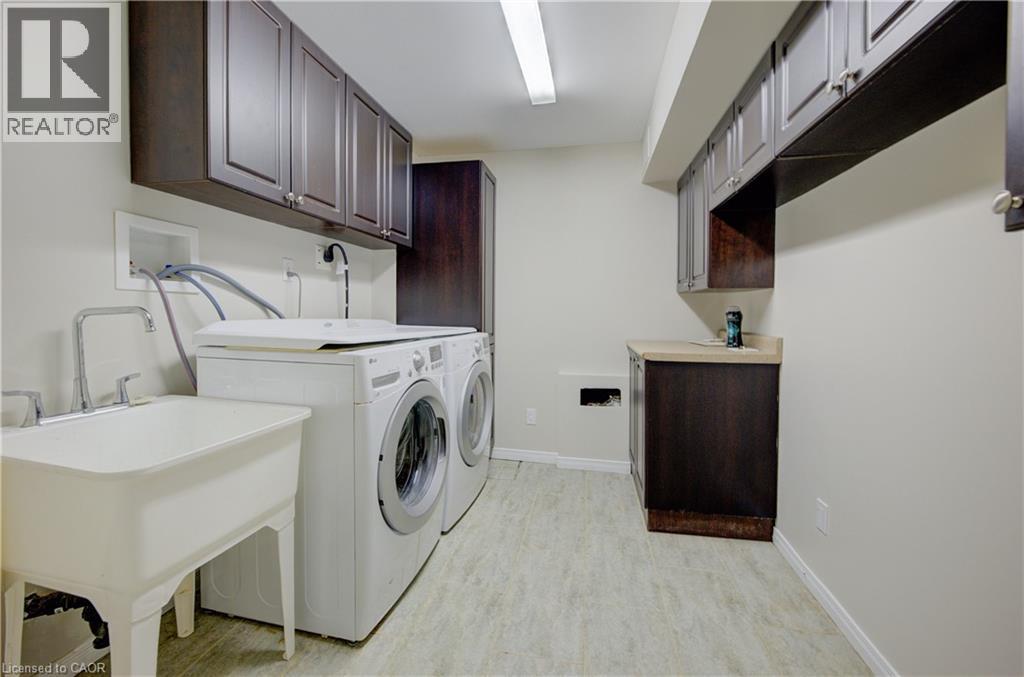 636 Inglis Falls Place, Waterloo, Ontario  N2V 2L4 - Photo 22 - 40803940