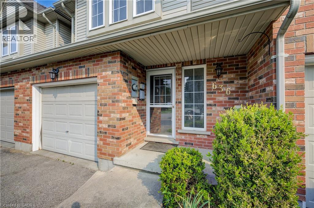 636 Inglis Falls Place, Waterloo, Ontario  N2V 2L4 - Photo 3 - 40803940