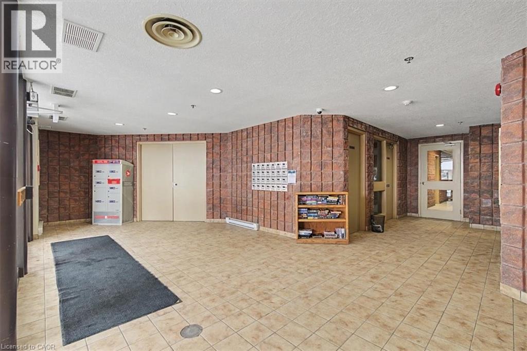 384 Erb Street W Unit# 304, Waterloo, Ontario  N2L 1W6 - Photo 19 - 40803781