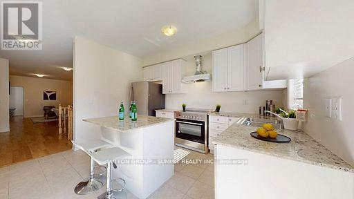 3964 Thomas Alton Boulevard, Burlington, Ontario  L7M 2A4 - Photo 5 - W12772236