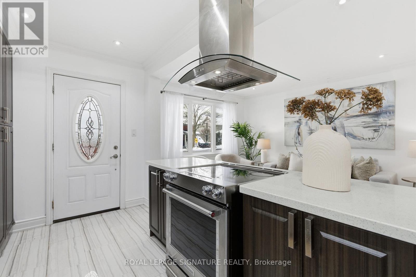 26 Guest Street, Brampton, Ontario  L6W 1T8 - Photo 12 - W12772258