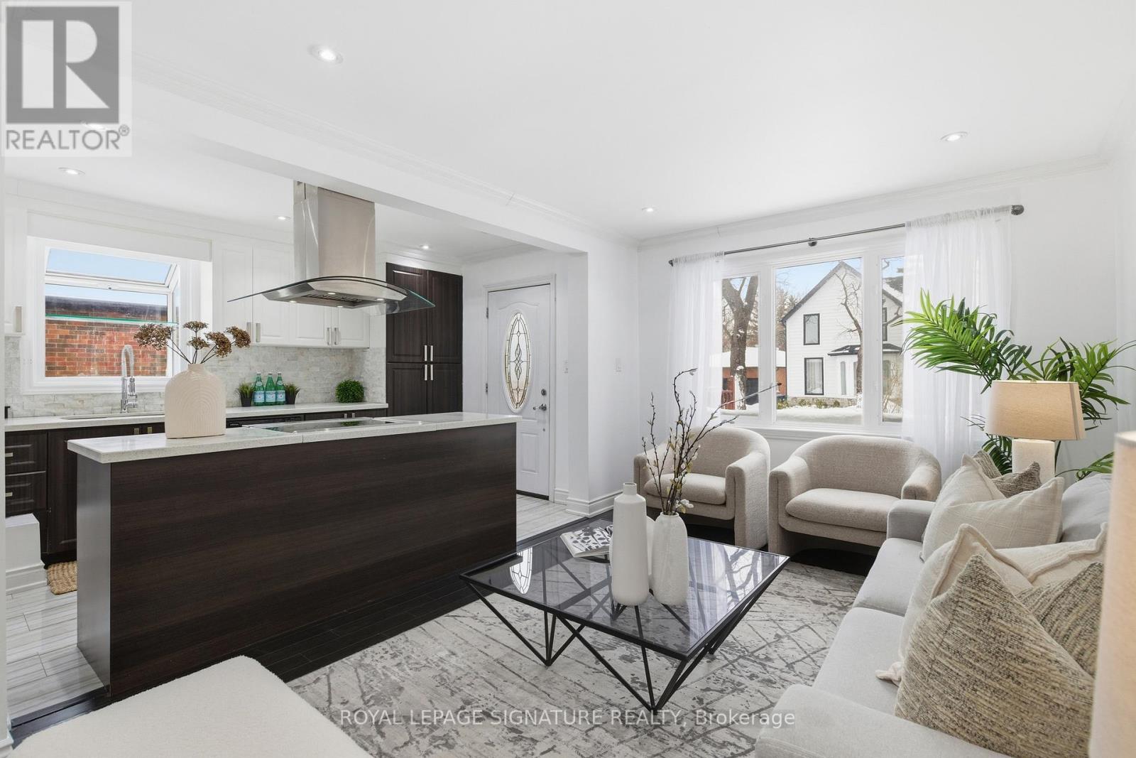 26 Guest Street, Brampton, Ontario  L6W 1T8 - Photo 7 - W12772258