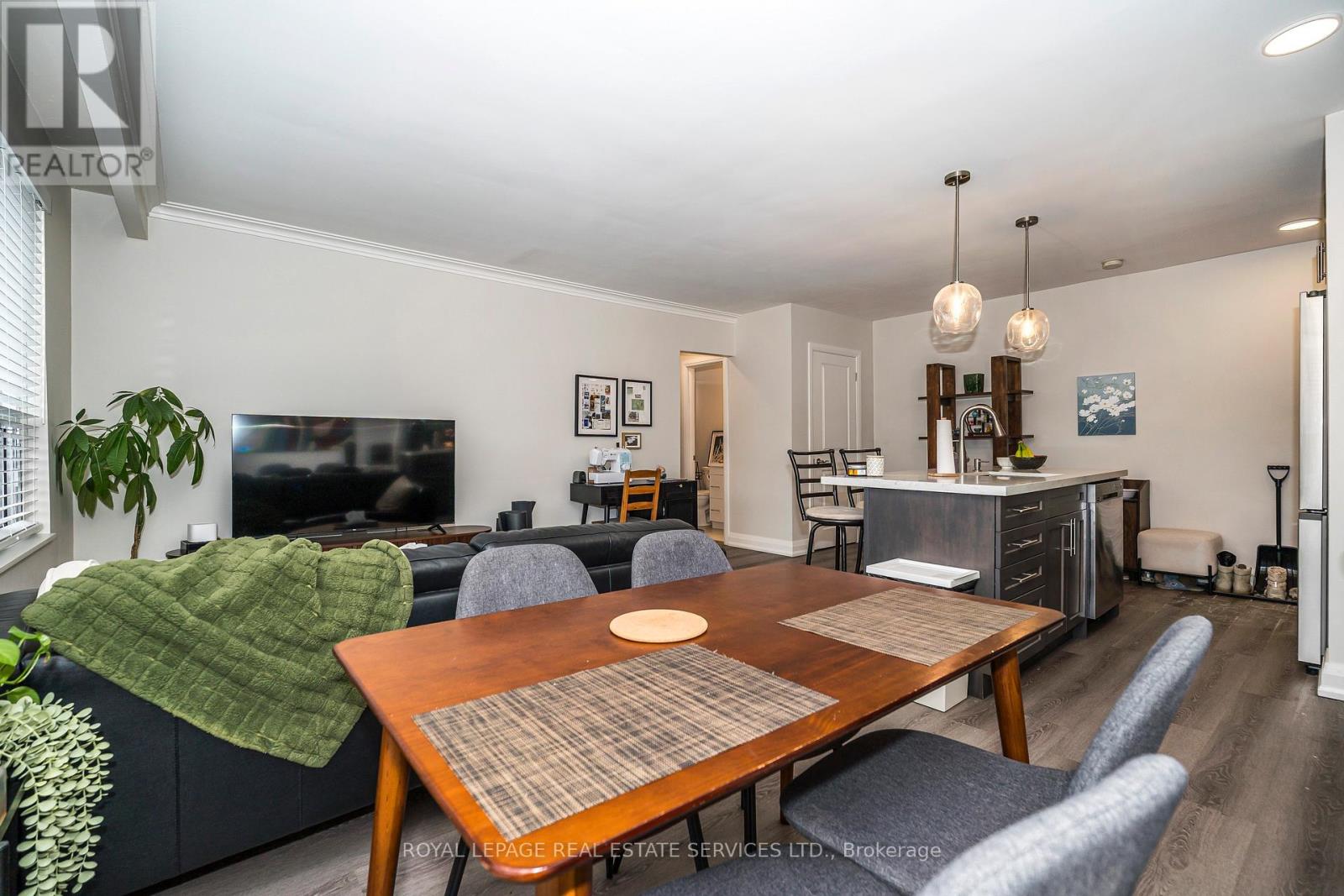 11 - 2637 KEELE STREET, toronto (maple leaf), Ontario