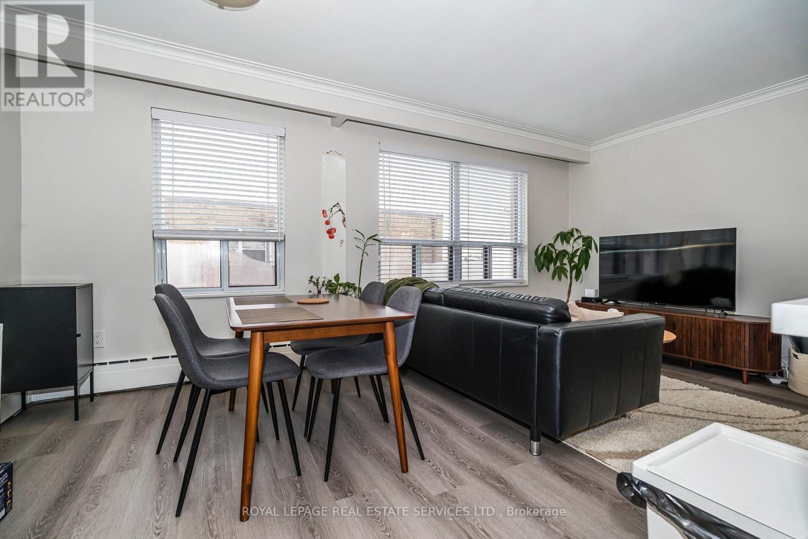 11 - 2637 Keele Street, Toronto, Ontario  M6L 2P2 - Photo 9 - W12772274