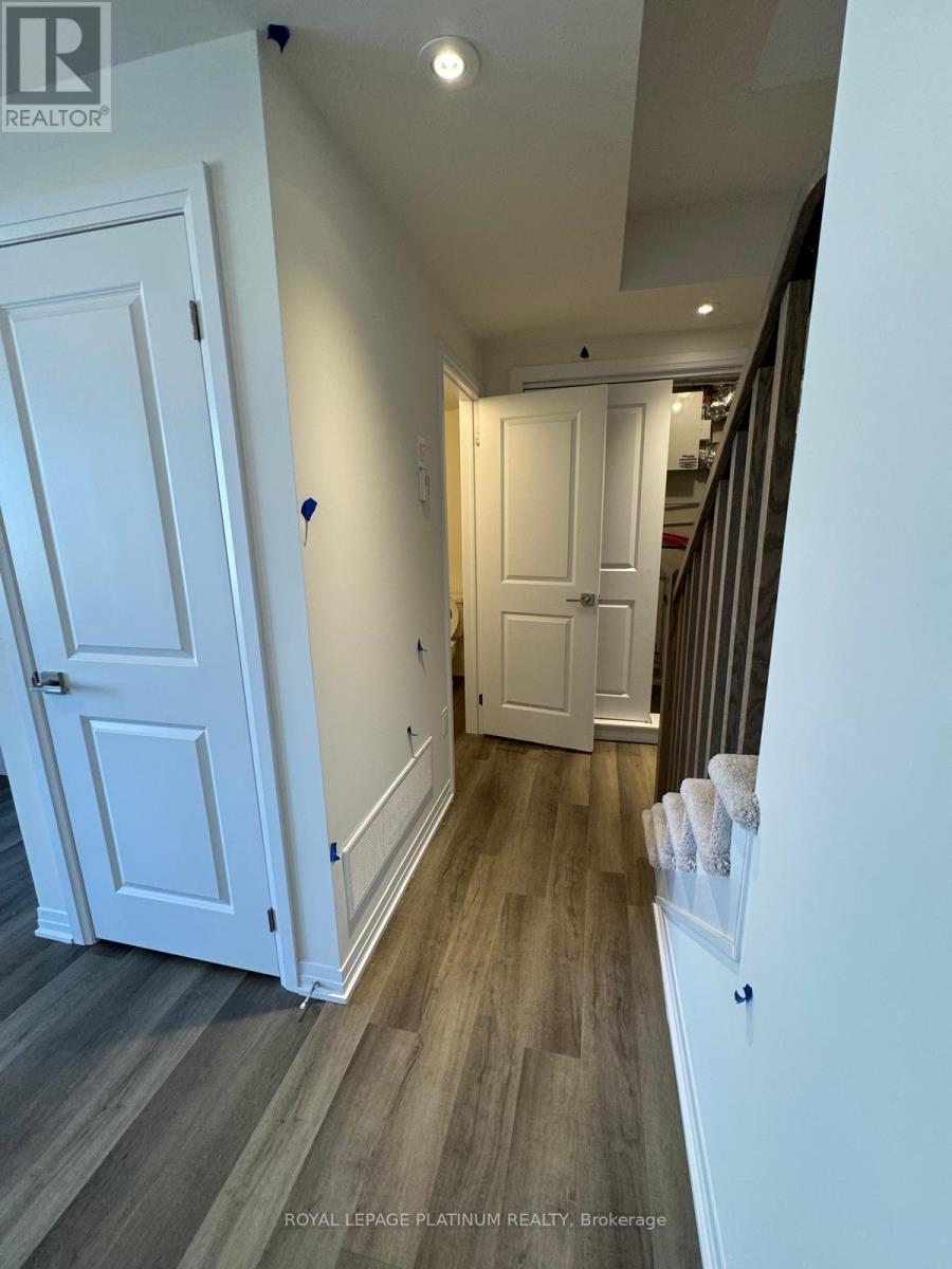 3 - 15 Fieldridge Crescent, Brampton, Ontario  L6R 0A7 - Photo 7 - W12772312