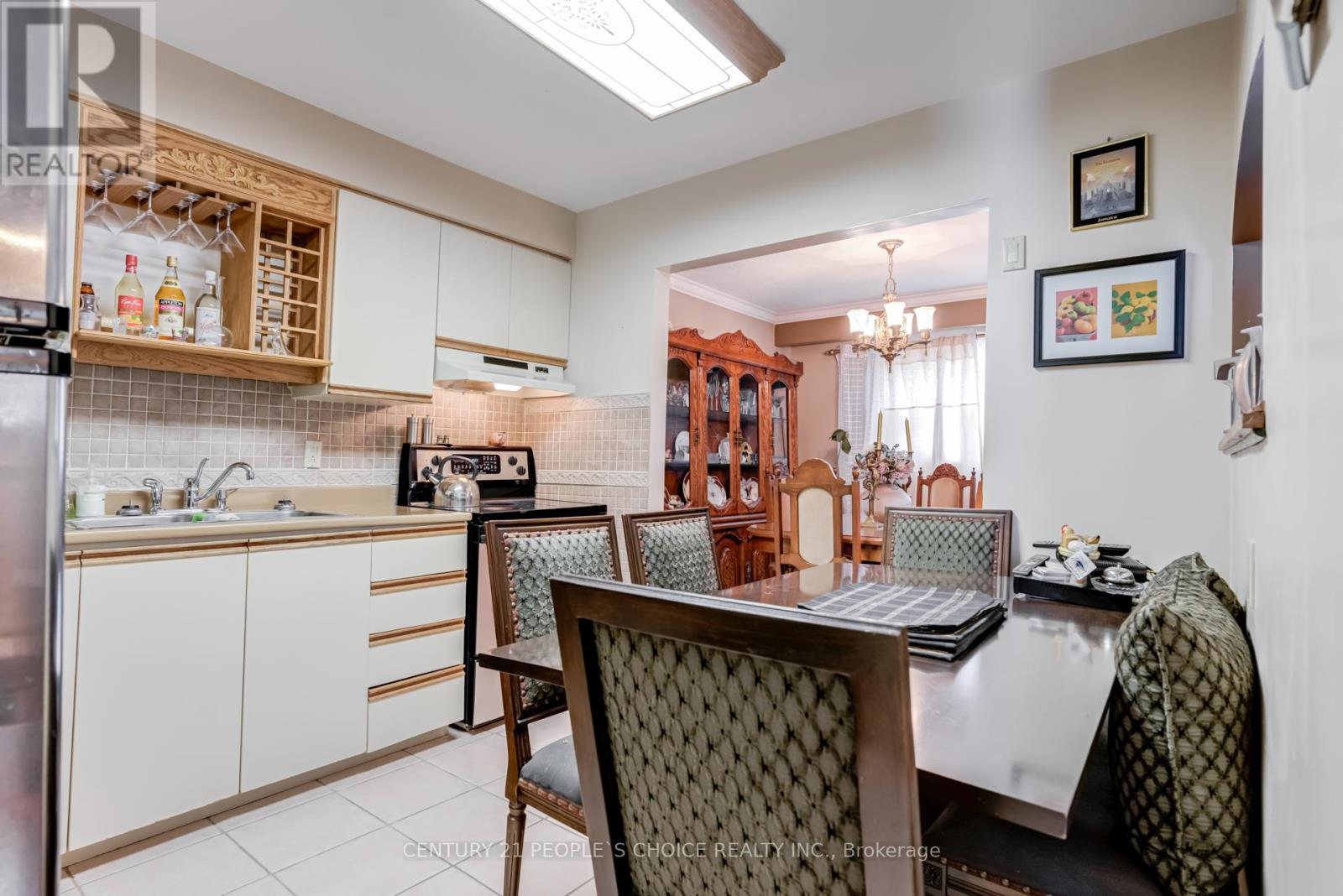 73 Bruce Beer Drive, Brampton, Ontario  L6V 2Z7 - Photo 16 - W12772326