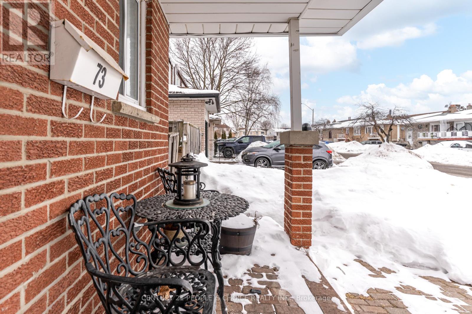 73 Bruce Beer Drive, Brampton, Ontario  L6V 2Z7 - Photo 6 - W12772326