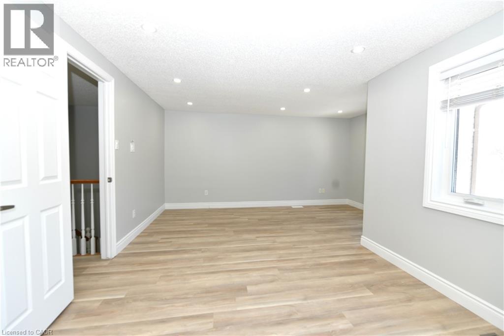 230 Blackhorne Drive Unit# 3, Kitchener, Ontario  N2E 1Z4 - Photo 10 - 40793376