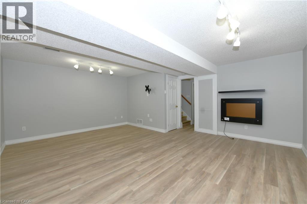 230 Blackhorne Drive Unit# 3, Kitchener, Ontario  N2E 1Z4 - Photo 18 - 40793376