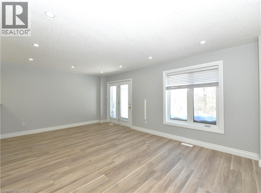 230 Blackhorne Drive Unit# 3, Kitchener, Ontario  N2E 1Z4 - Photo 5 - 40793376