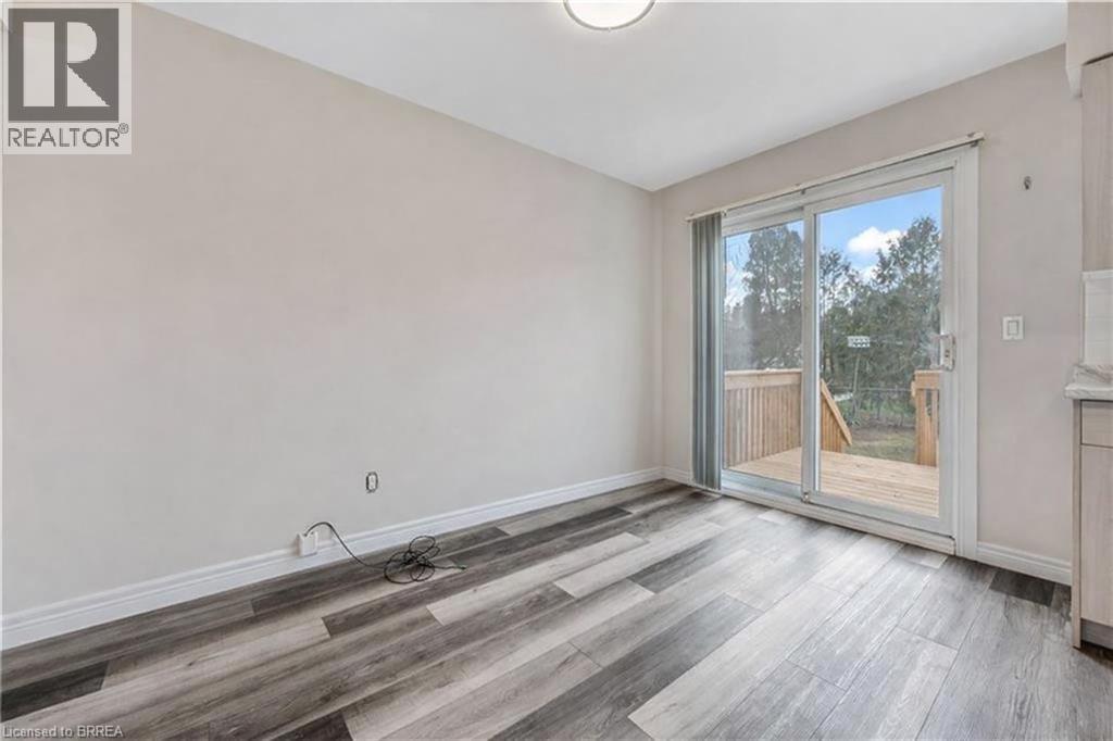 30 Rowanwood Avenue, Brantford, Ontario  N3S 7B9 - Photo 4 - 40800494