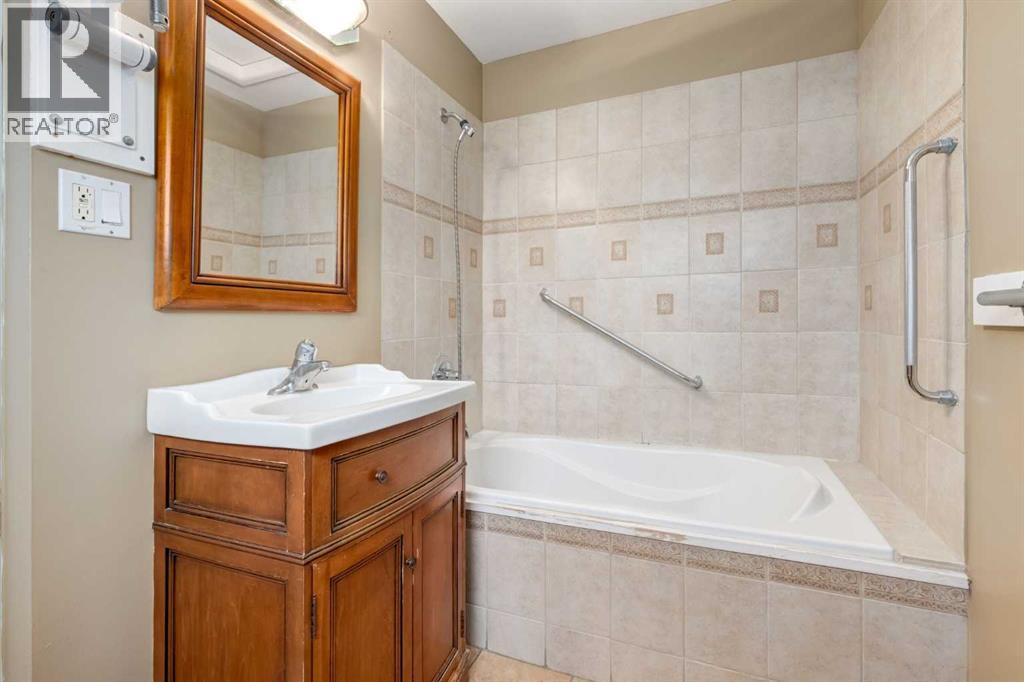 911 80 Avenue Sw, Calgary, Alberta  T2V 0V4 - Photo 15 - A2284147