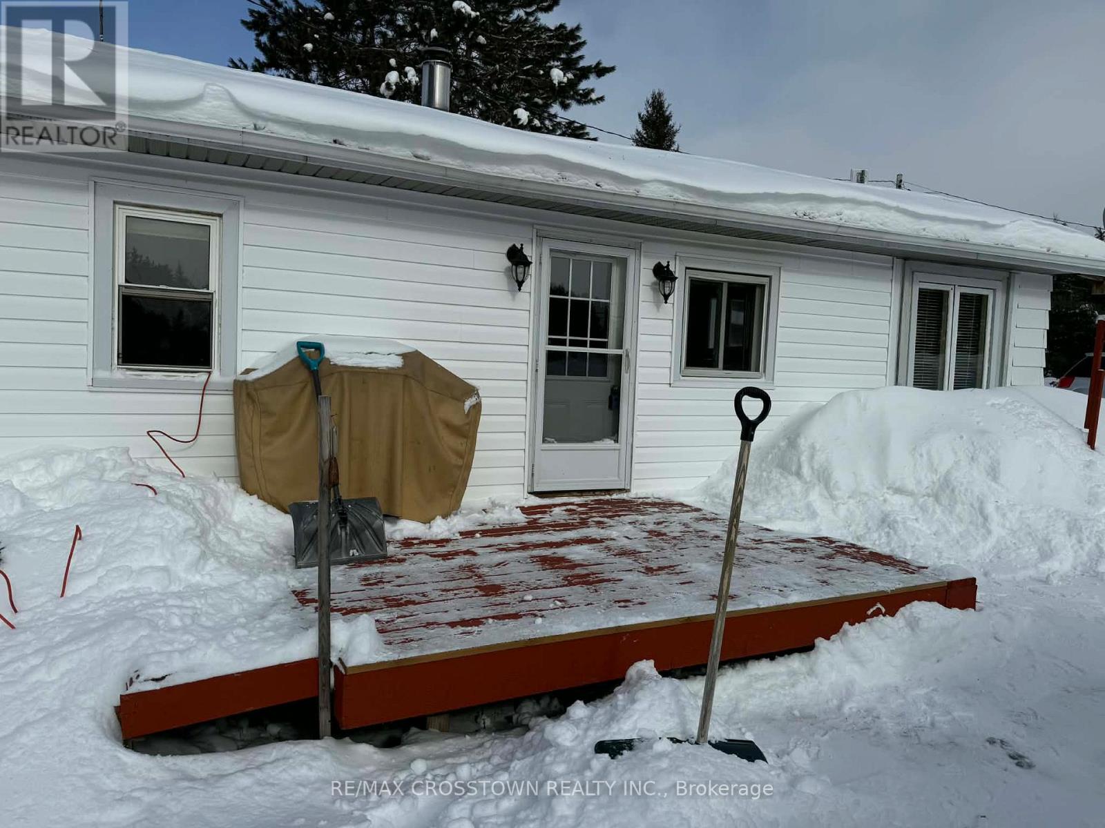 1 - 9358 Highway 63, Unorganized Townships, Ontario  P0H 2A0 - Photo 3 - X12772244