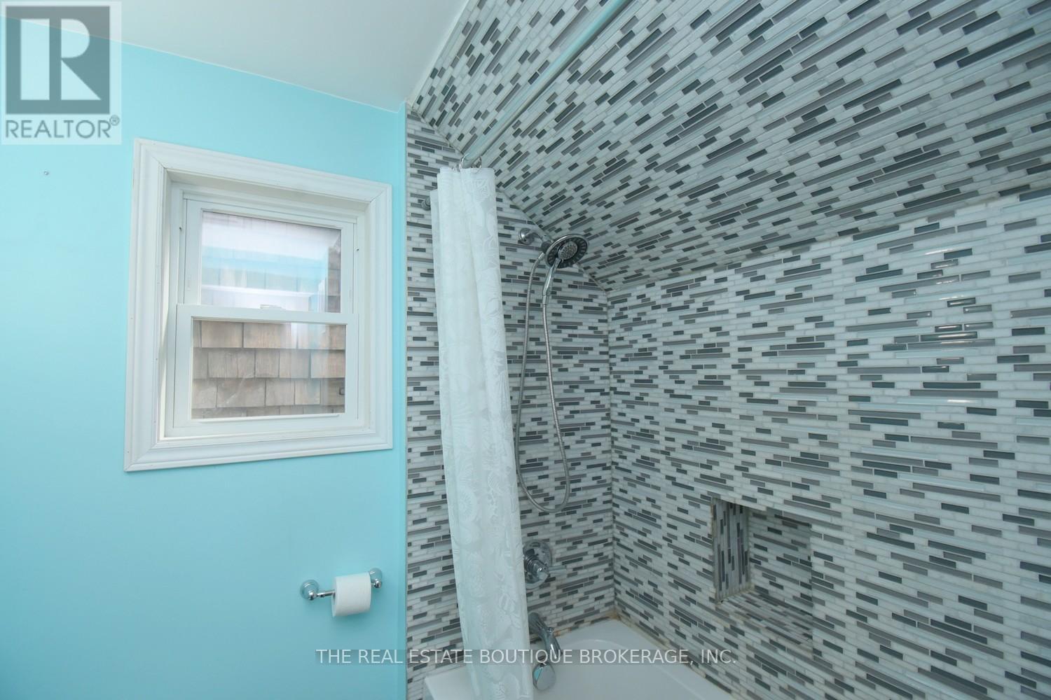 82 Somerset Avenue, Hamilton, Ontario  L8L 2L7 - Photo 39 - X12772280