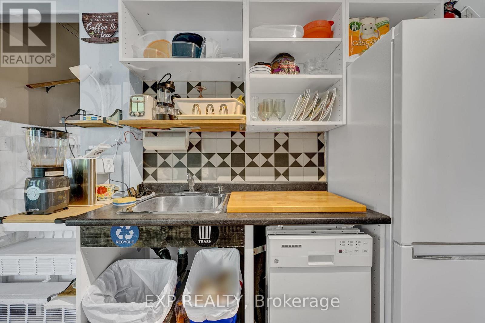 82 Kehl Street, Kitchener, Ontario  N2M 3T9 - Photo 8 - X12772304