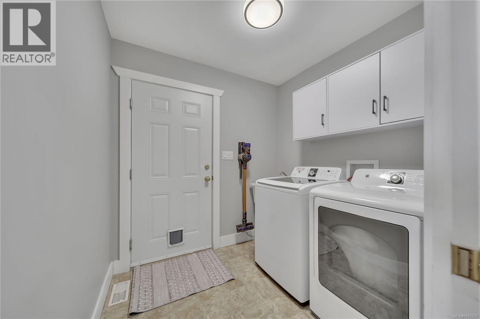 5575 Swallow Dr, Port Alberni, British Columbia  V9Y 7H1 - Photo 21 - 1025237