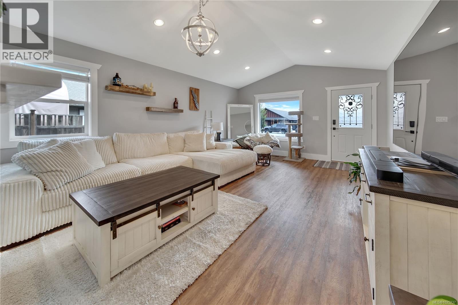 5575 Swallow Dr, Port Alberni, British Columbia  V9Y 7H1 - Photo 6 - 1025237