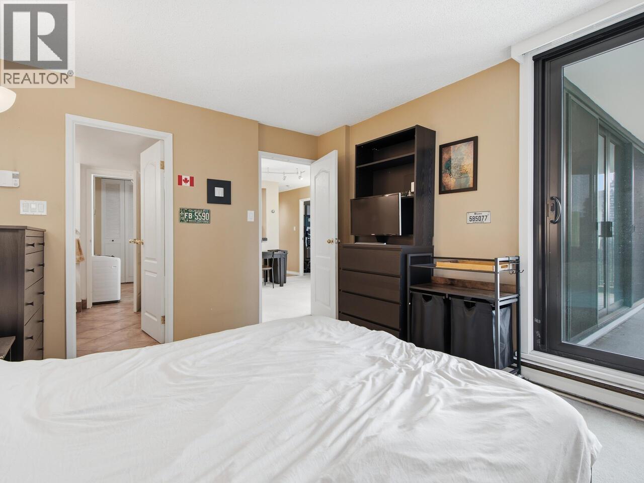 Listing Picture 12 of 25 : 808 6455 WILLINGDON AVENUE, Burnaby / 本拿比 - 魯藝地產 Yvonne Lu Group - MLS Medallion Club Member