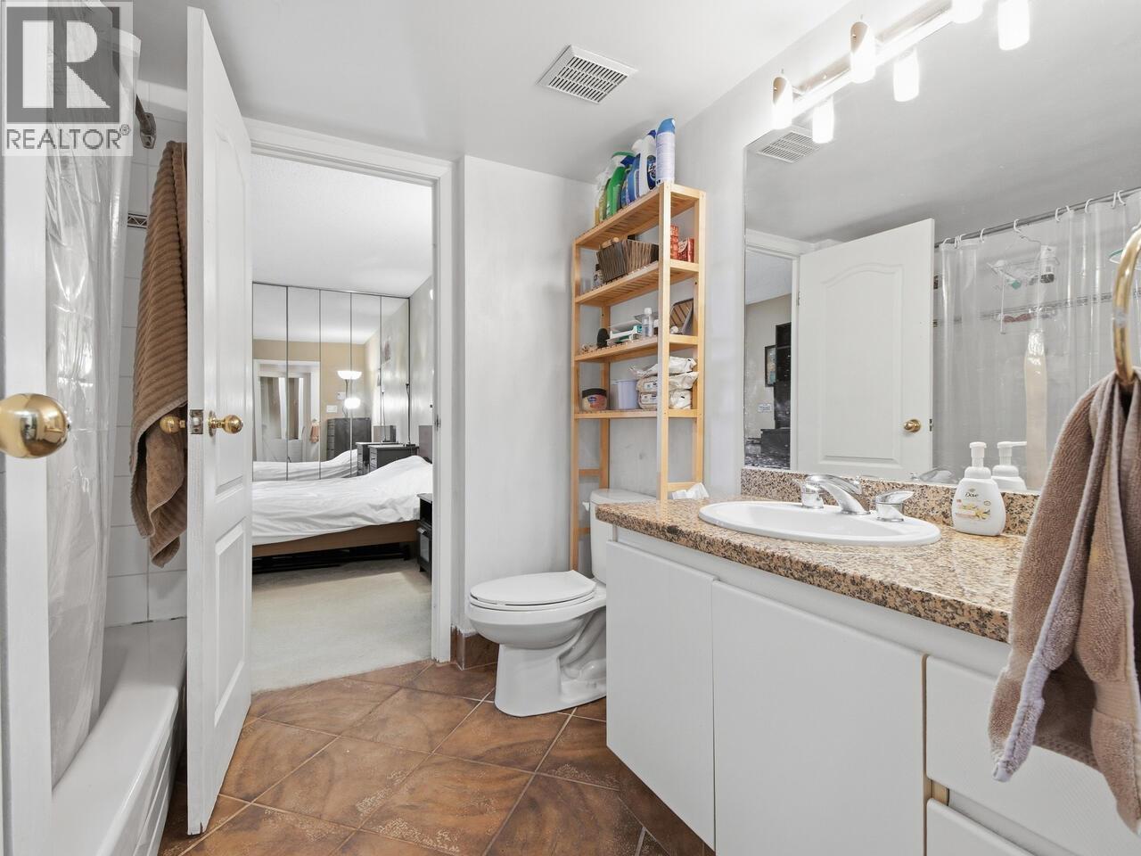 Listing Picture 13 of 25 : 808 6455 WILLINGDON AVENUE, Burnaby / 本拿比 - 魯藝地產 Yvonne Lu Group - MLS Medallion Club Member