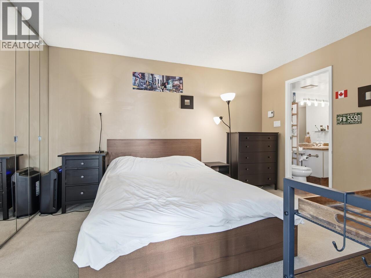 Listing Picture 11 of 25 : 808 6455 WILLINGDON AVENUE, Burnaby / 本拿比 - 魯藝地產 Yvonne Lu Group - MLS Medallion Club Member