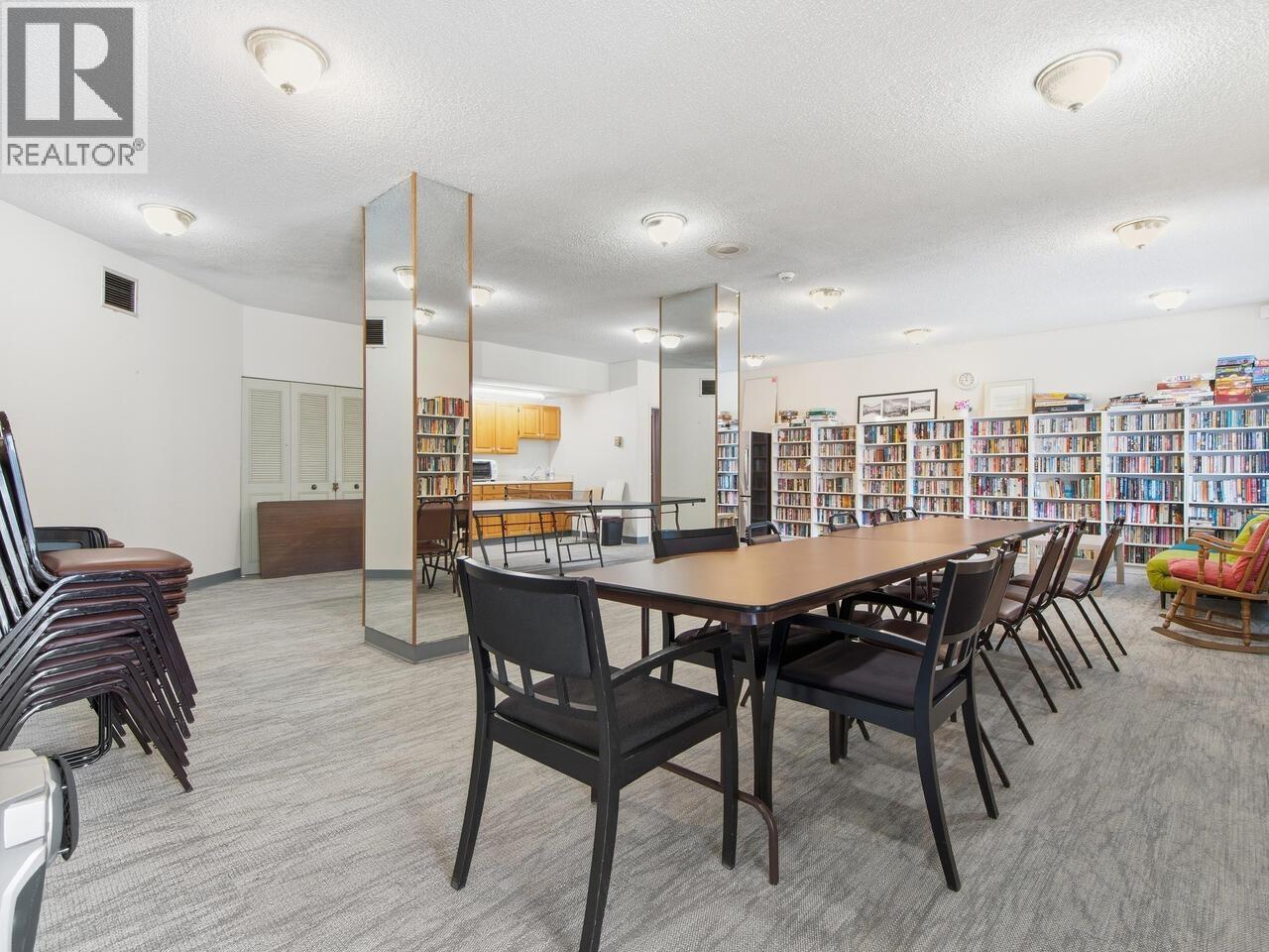 Listing Picture 15 of 25 : 808 6455 WILLINGDON AVENUE, Burnaby / 本拿比 - 魯藝地產 Yvonne Lu Group - MLS Medallion Club Member