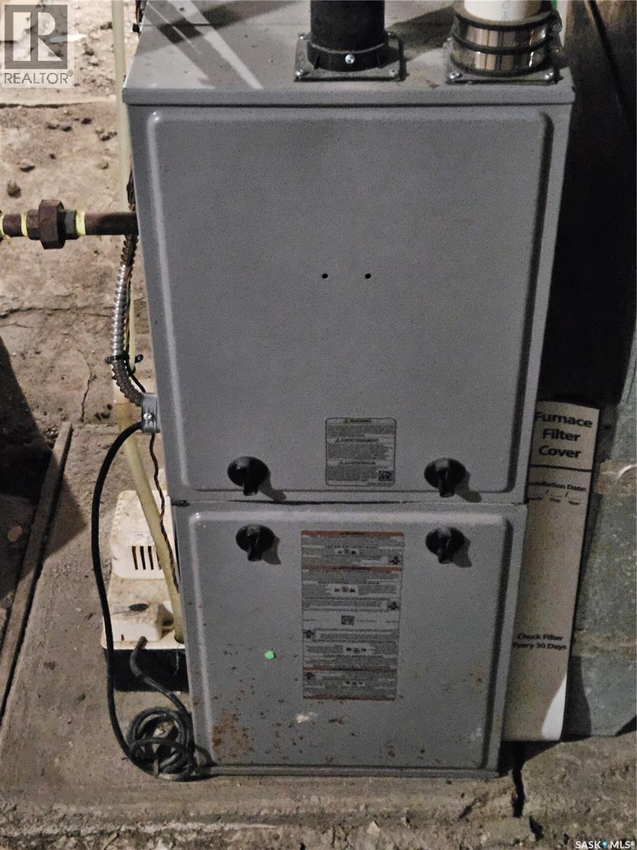 1130 Angus Street, Regina, Saskatchewan  S4T 1Y5 - Photo 15 - SK028226