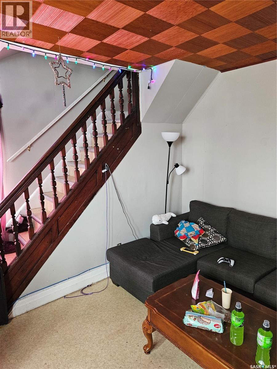 1130 Angus Street, Regina, Saskatchewan  S4T 1Y5 - Photo 3 - SK028226