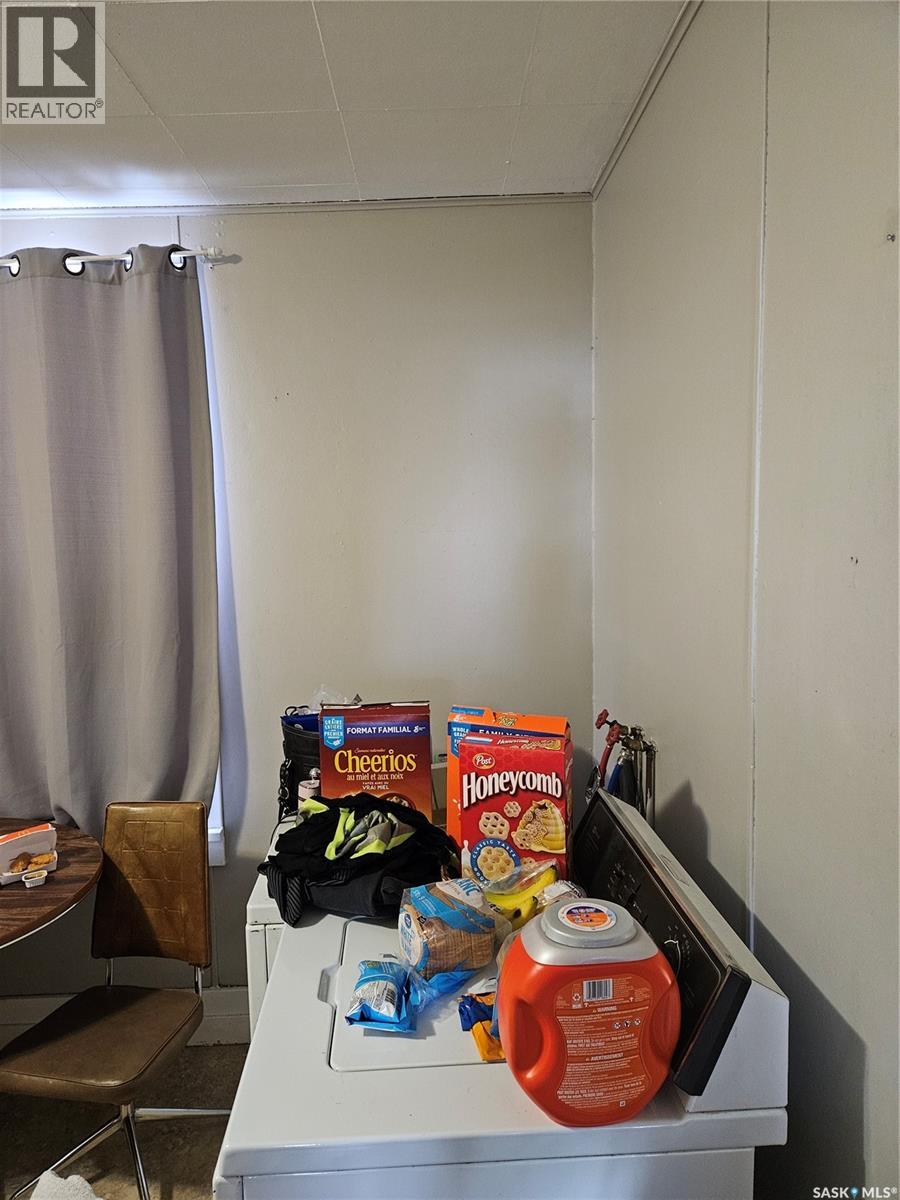 1130 Angus Street, Regina, Saskatchewan  S4T 1Y5 - Photo 5 - SK028226