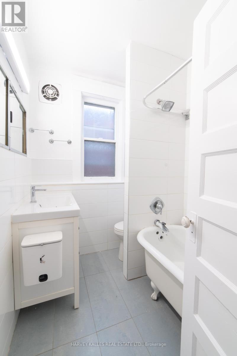 Upper - 885 Davenport Road, Toronto (Wychwood), Ontario  M6G 2B4 - Photo 8 - C12758000