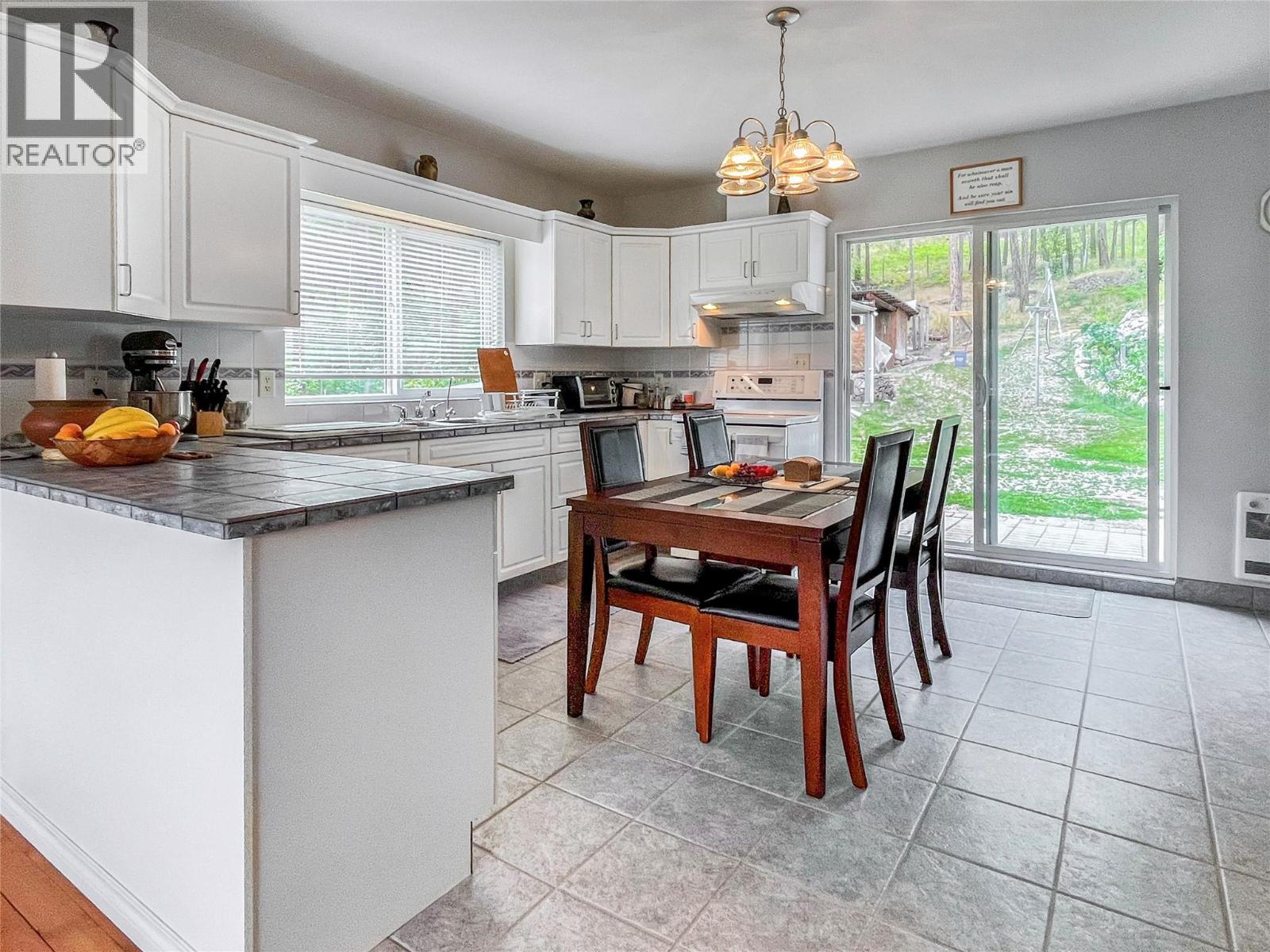 7410 Shalal Road Kelowna Photo 12