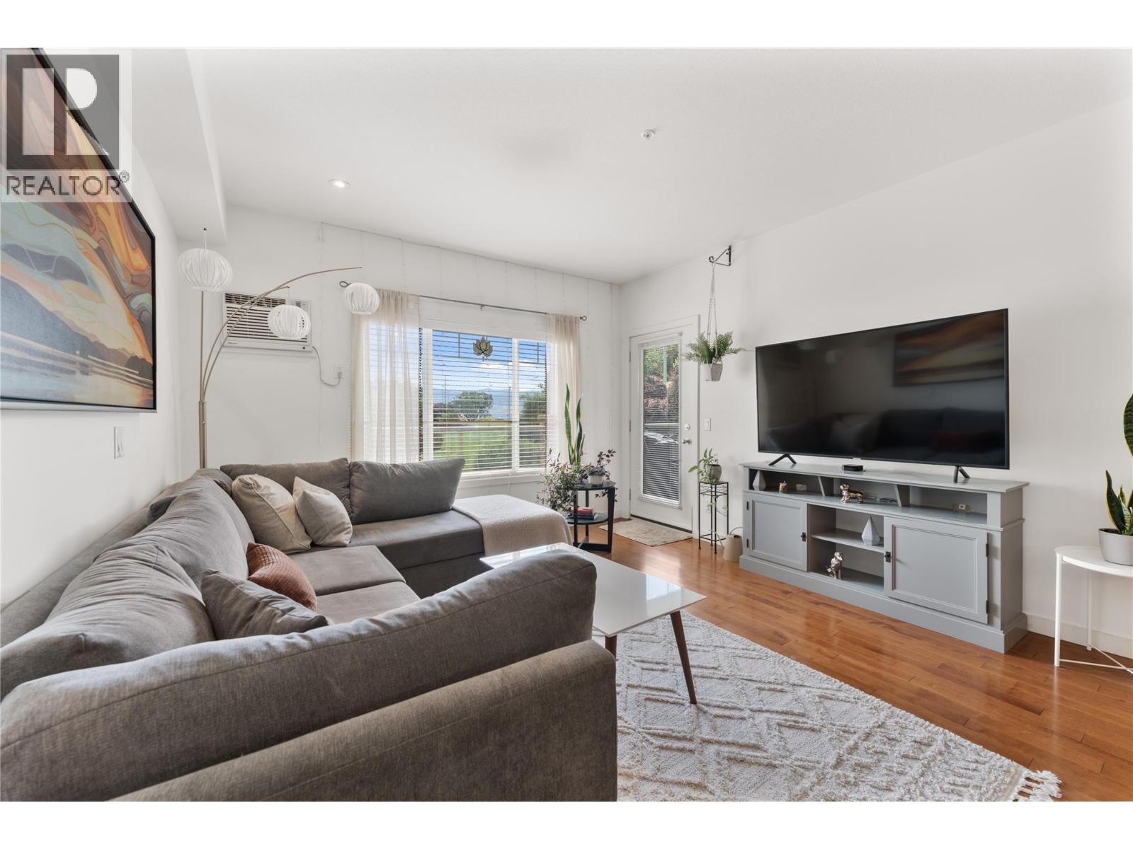 2120 Shannon Ridge Drive Unit# 102 West Kelowna Photo 4