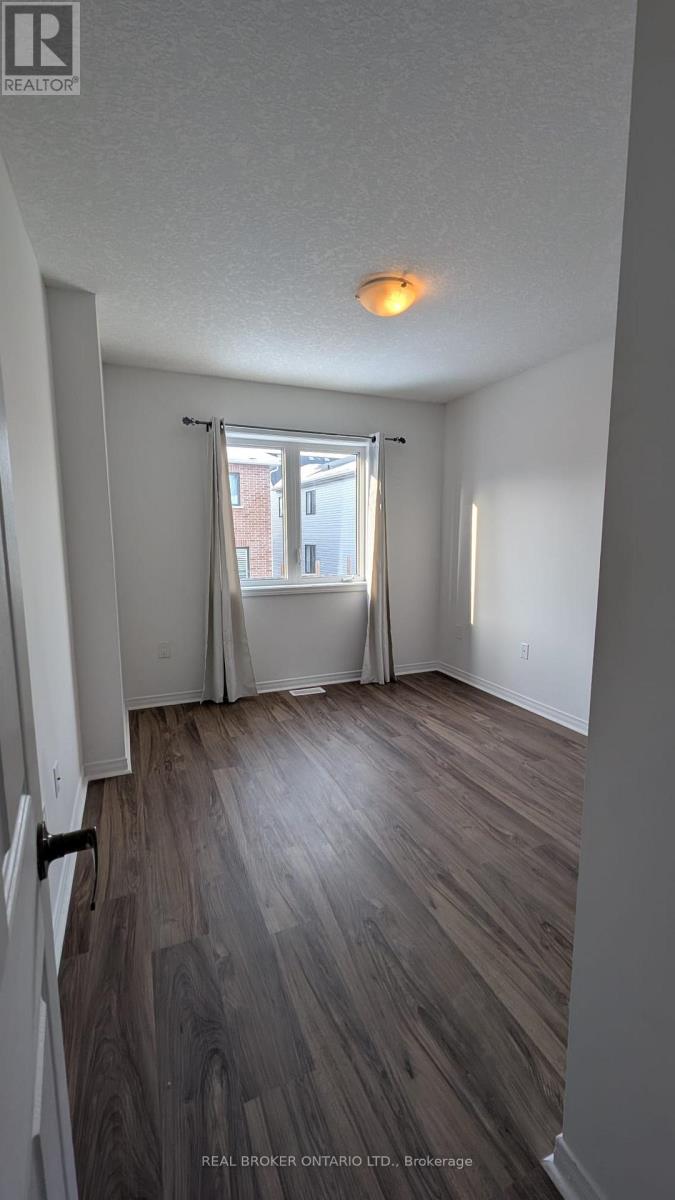 19 Cromarty Avenue, Haldimand, Ontario  N3W 0B6 - Photo 18 - X12582442