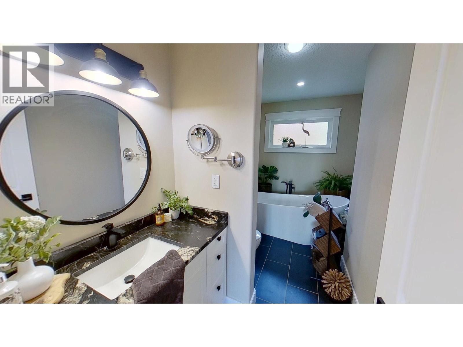 13775 Golf Course Road, Charlie Lake, British Columbia  V1J 8K8 - Photo 28 - R3087575