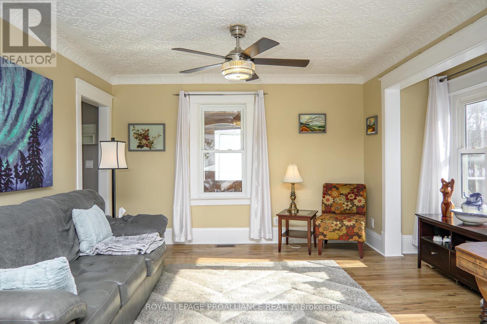 146 Creswell Drive, Quinte West, Ontario  K8V 3H5 - Photo 11 - X12772436