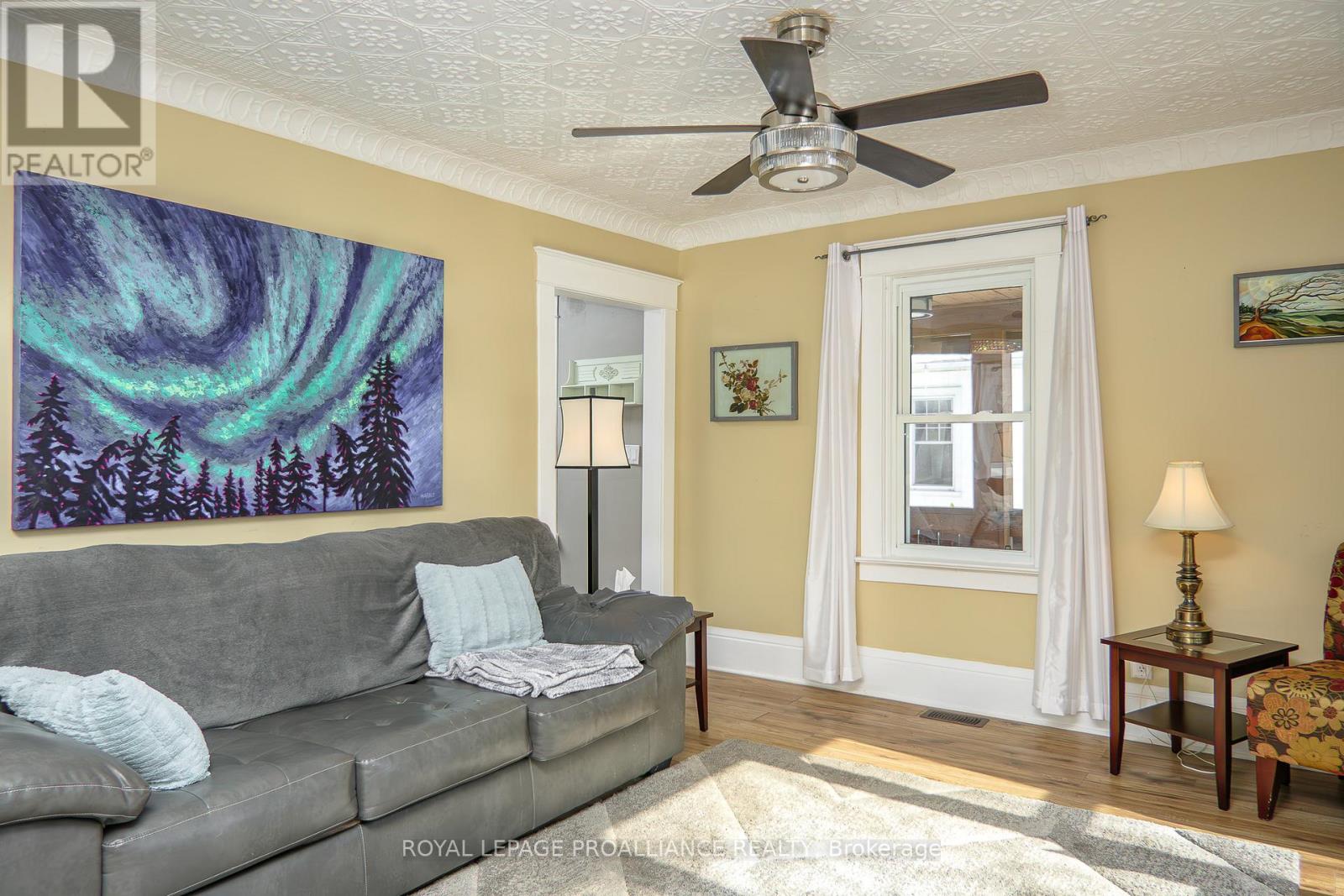 146 Creswell Drive, Quinte West, Ontario  K8V 3H5 - Photo 12 - X12772436