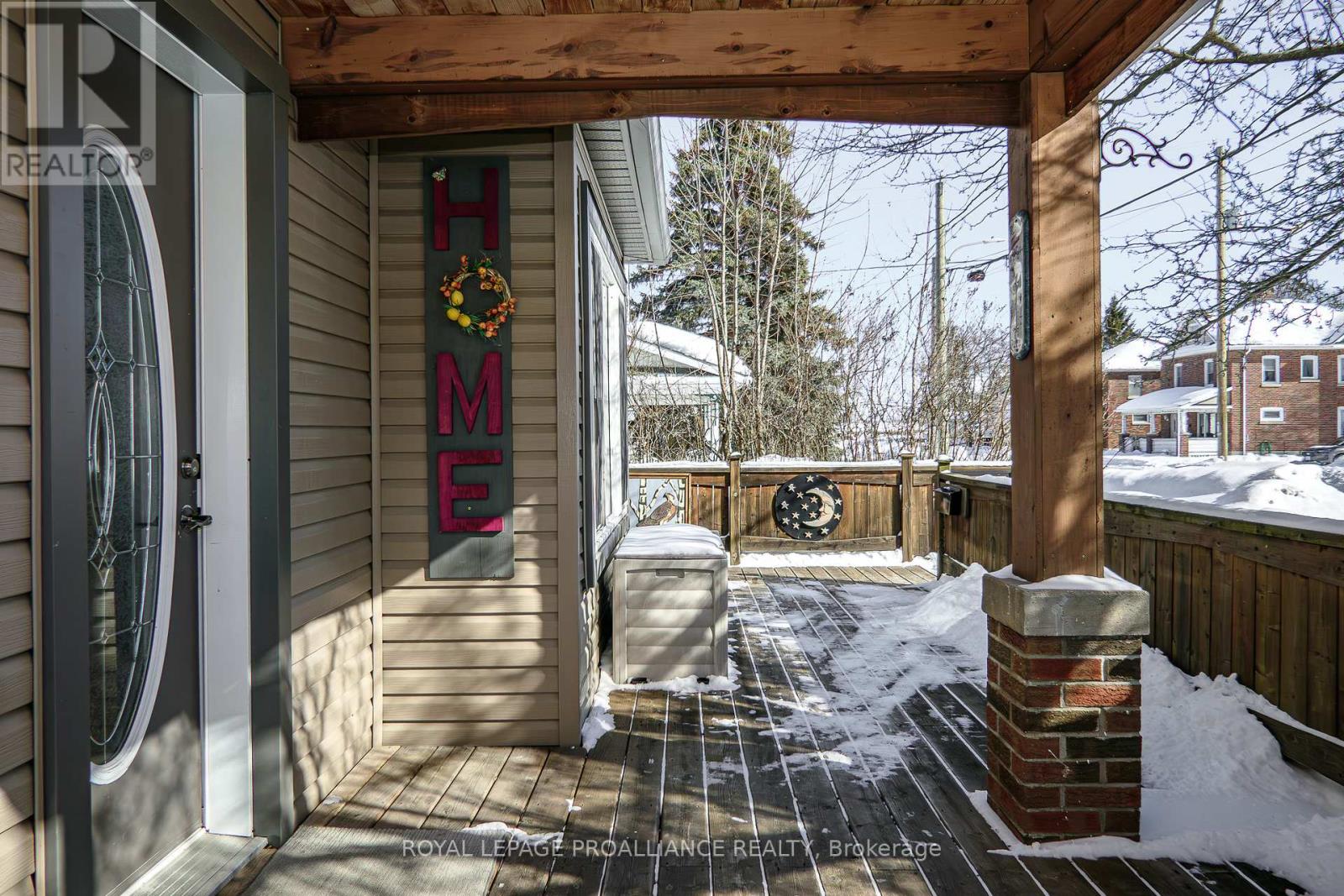 146 Creswell Drive, Quinte West, Ontario  K8V 3H5 - Photo 4 - X12772436