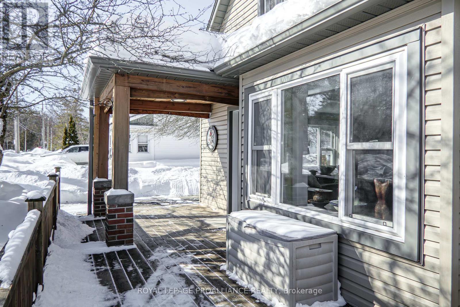 146 Creswell Drive, Quinte West, Ontario  K8V 3H5 - Photo 5 - X12772436