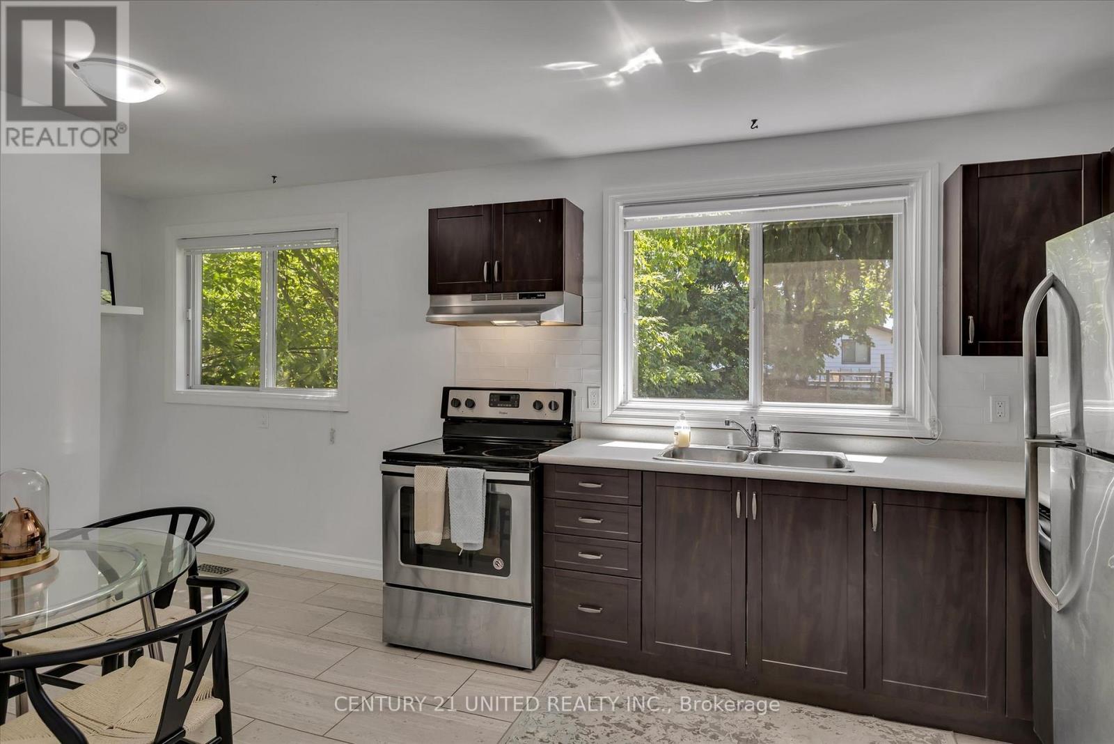 819 Cameron Street, Peterborough, Ontario  K9J 4A2 - Photo 11 - X12772494