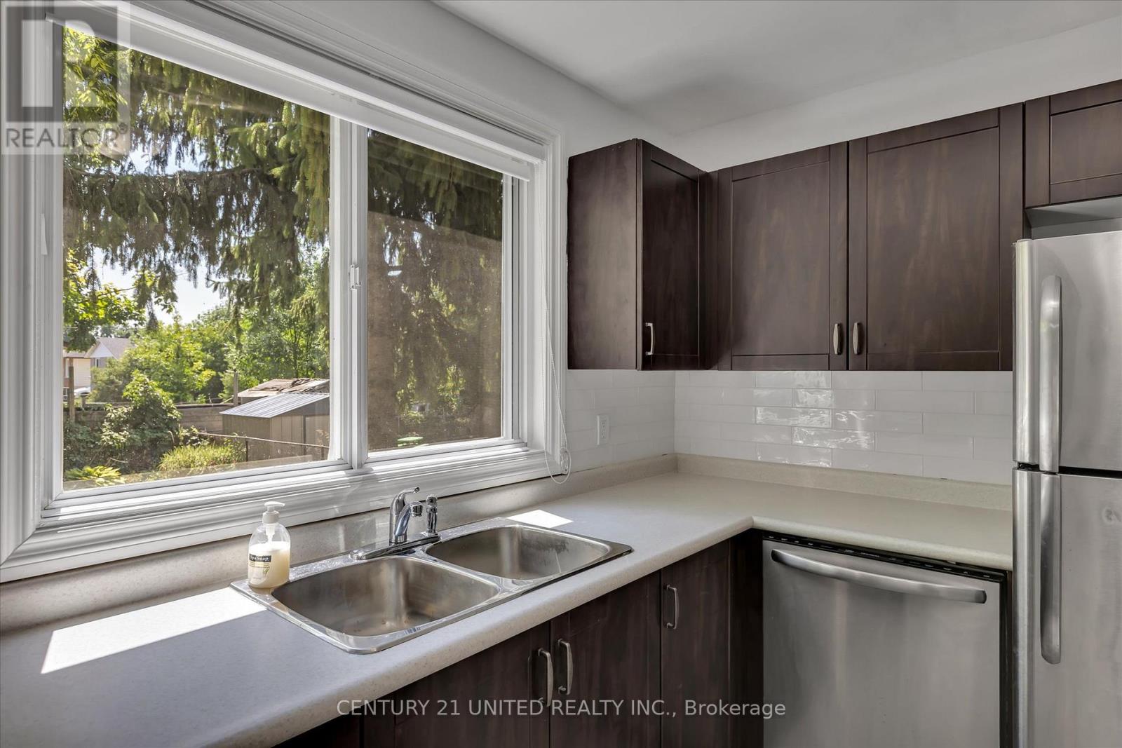 819 Cameron Street, Peterborough, Ontario  K9J 4A2 - Photo 17 - X12772494