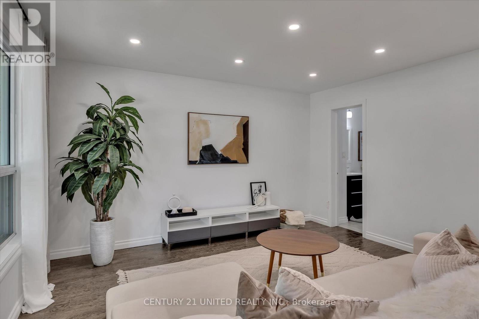 819 Cameron Street, Peterborough, Ontario  K9J 4A2 - Photo 8 - X12772494