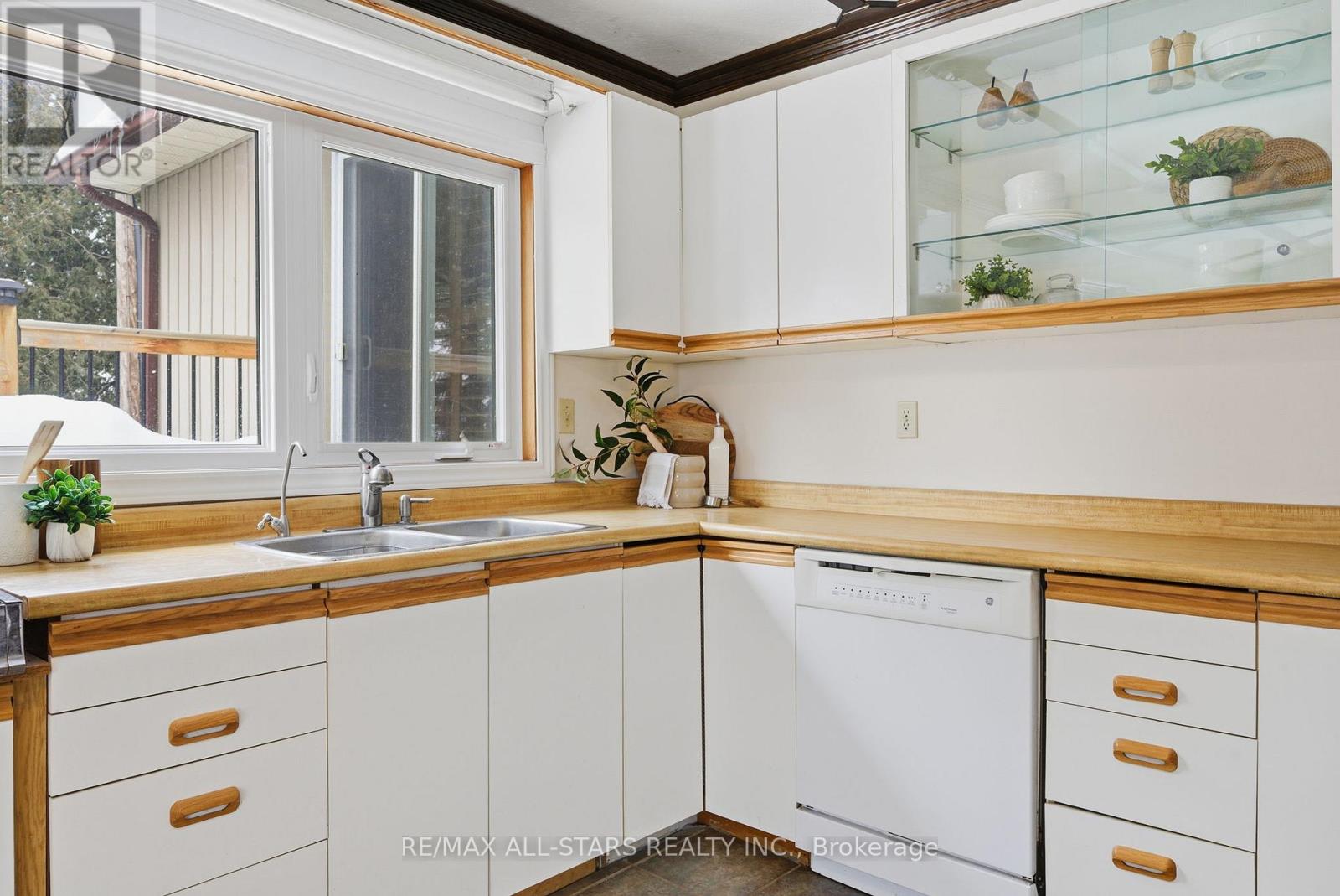 113 Bowen Road, Kawartha Lakes, Ontario  K0M 2C0 - Photo 8 - X12772512