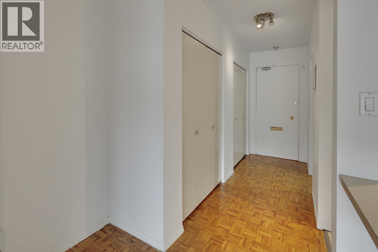 Listing Picture 16 of 23 : 315 2025 W 2ND AVENUE, Vancouver / 溫哥華 - 魯藝地產 Yvonne Lu Group - MLS Medallion Club Member