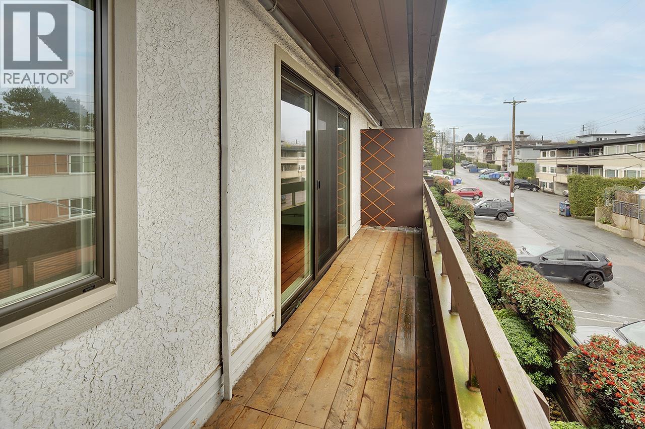 Listing Picture 18 of 23 : 315 2025 W 2ND AVENUE, Vancouver / 溫哥華 - 魯藝地產 Yvonne Lu Group - MLS Medallion Club Member