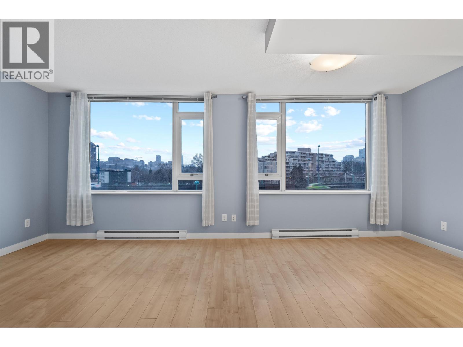 Listing Picture 12 of 33 : 512 445 W 2ND AVENUE, Vancouver / 溫哥華 - 魯藝地產 Yvonne Lu Group - MLS Medallion Club Member