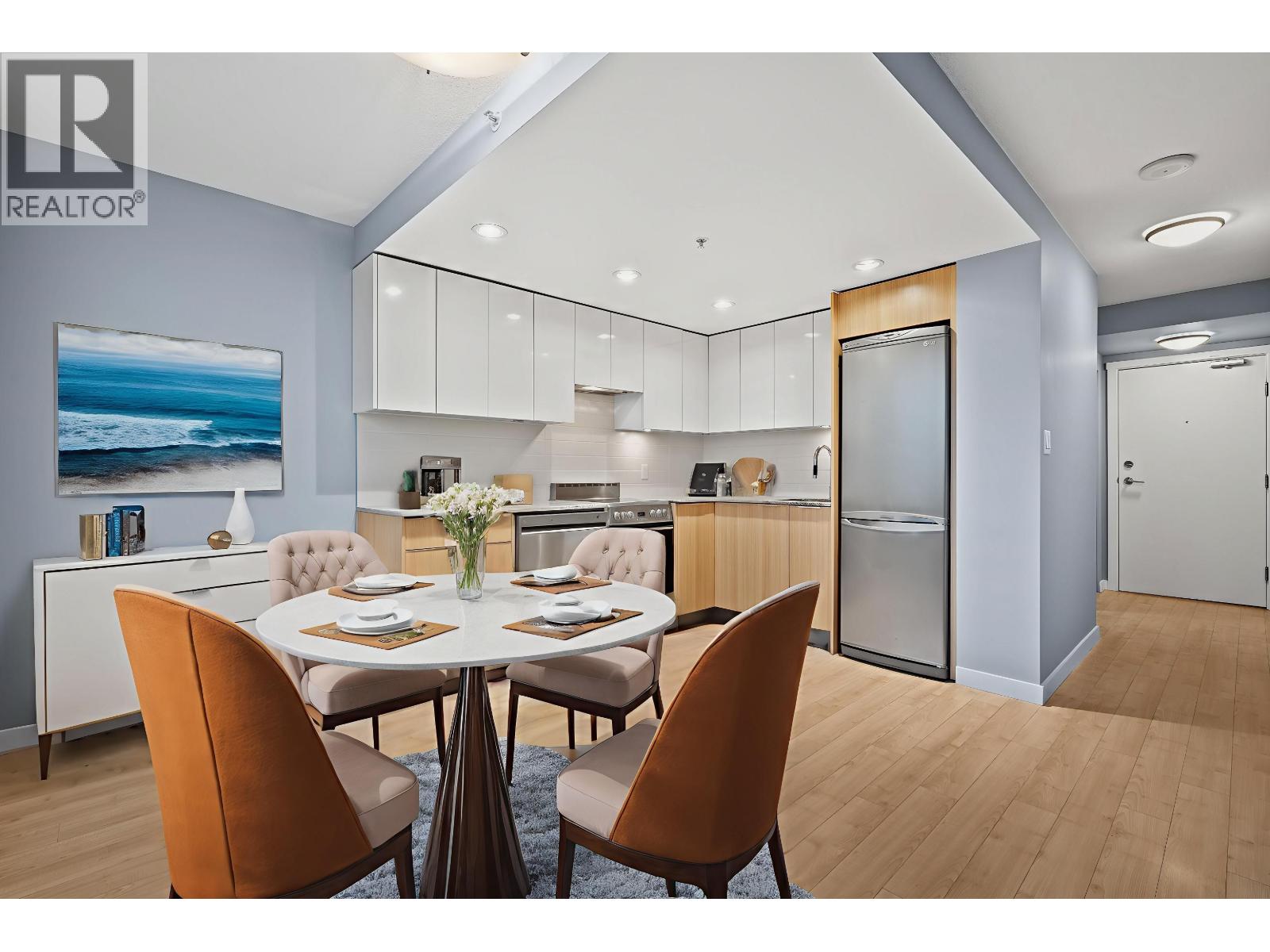 Listing Picture 3 of 33 : 512 445 W 2ND AVENUE, Vancouver / 溫哥華 - 魯藝地產 Yvonne Lu Group - MLS Medallion Club Member