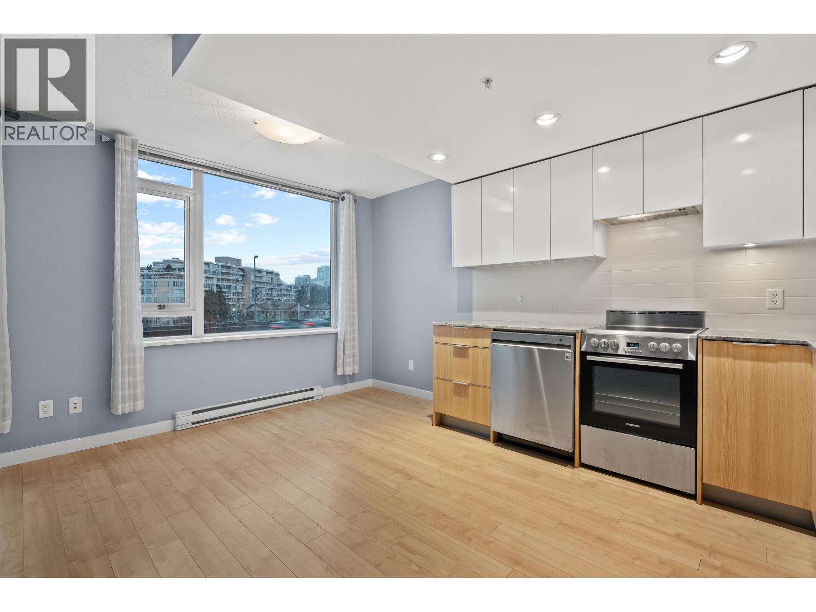 Listing Picture 13 of 33 : 512 445 W 2ND AVENUE, Vancouver / 溫哥華 - 魯藝地產 Yvonne Lu Group - MLS Medallion Club Member