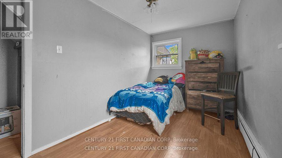 19 Montgomery Drive, Chatham-Kent, Ontario  N8A 1P2 - Photo 11 - X12772450