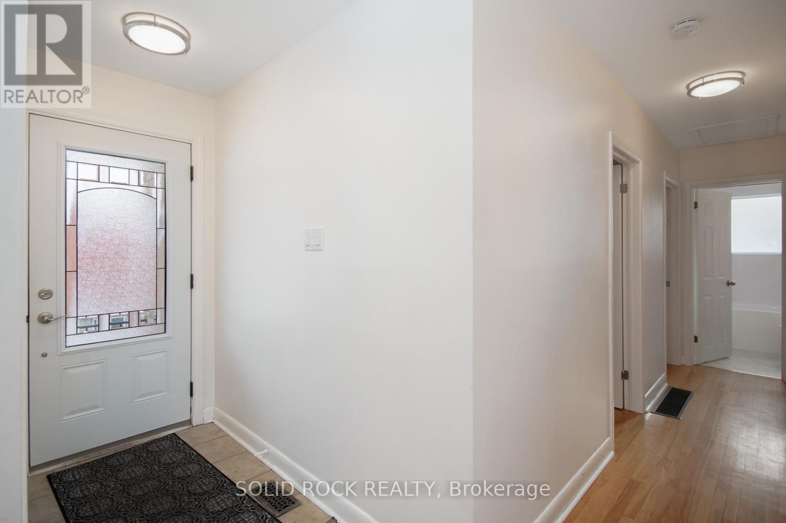 2366 Cheshire Road, Ottawa, Ontario  K2C 1G3 - Photo 11 - X12772414