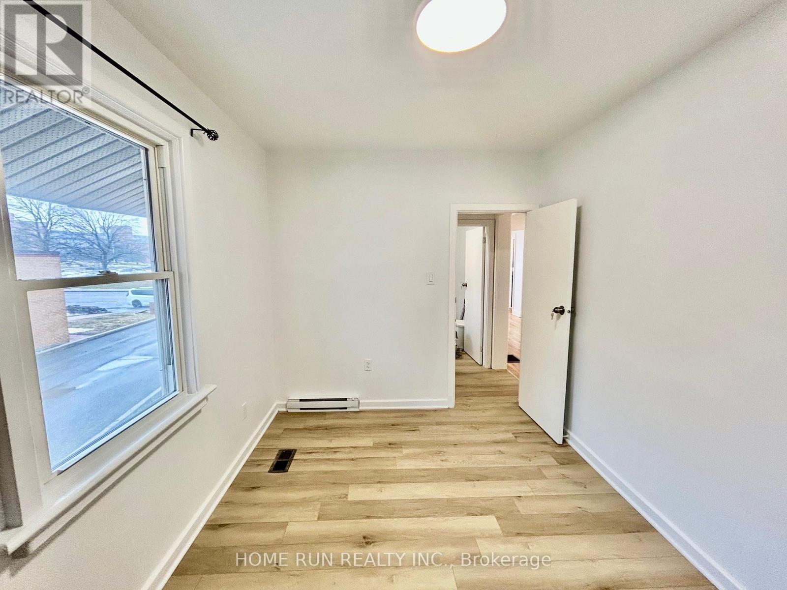 704 Brookfield Road, Ottawa, Ontario  K1V 6J4 - Photo 17 - X12772510